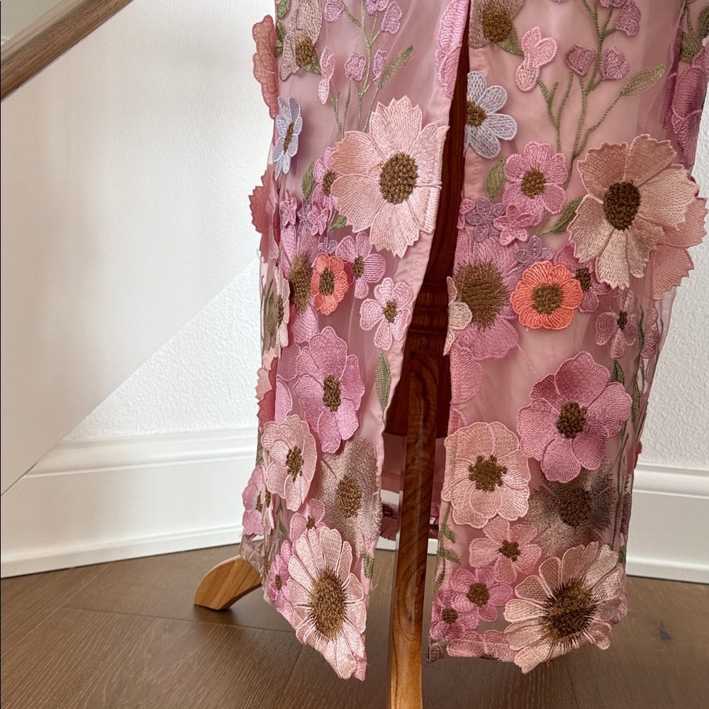 Lulus Pink Floral Embroidered Midi Dress, 3D Appliqué Halter Size: small - Picture 9 of 11